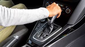 🚘 Boîte automatique ou manuelle : quel permis choisir selon votre profil ?